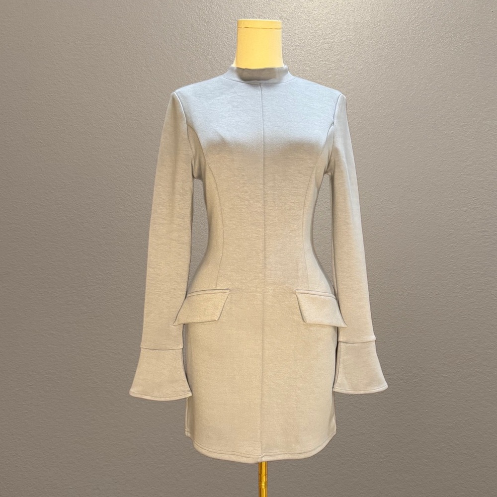 NWT! Women’s 70’s Inspired Long Sleeve Mini Dress